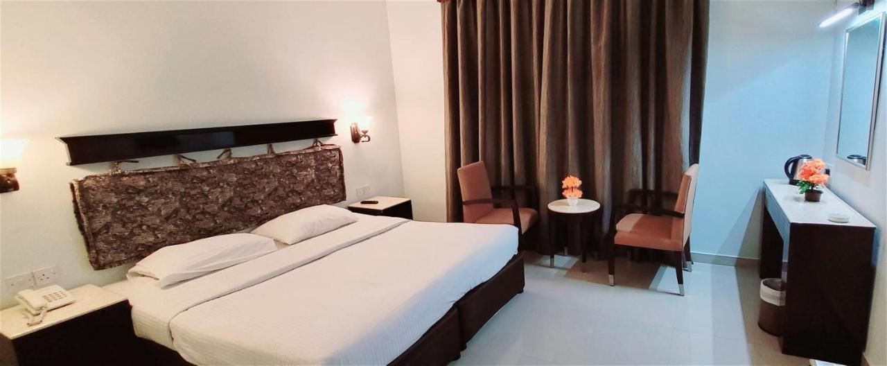 Signature Inn Hotel Deira Dubai Buitenkant foto