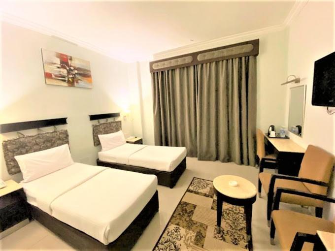 Signature Inn Hotel Deira Dubai Buitenkant foto